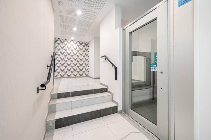 Home-Like Apartment Near Disneyland Шеси Экстерьер фото