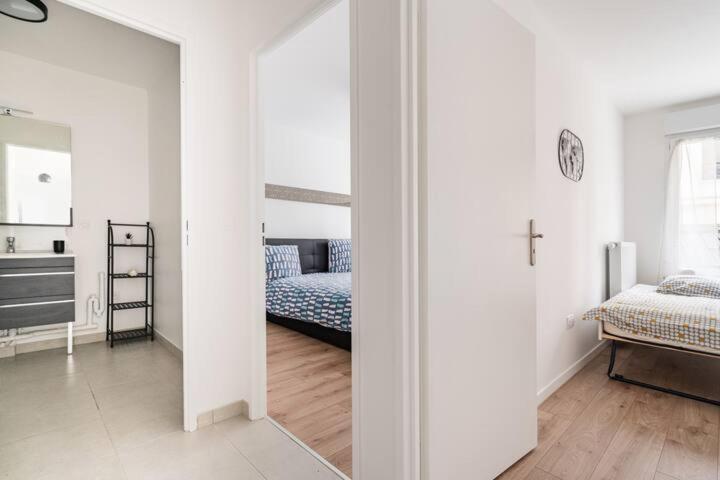 Home-Like Apartment Near Disneyland Шеси Экстерьер фото