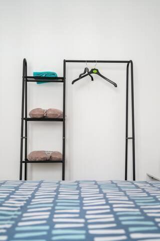 Home-Like Apartment Near Disneyland Шеси Экстерьер фото